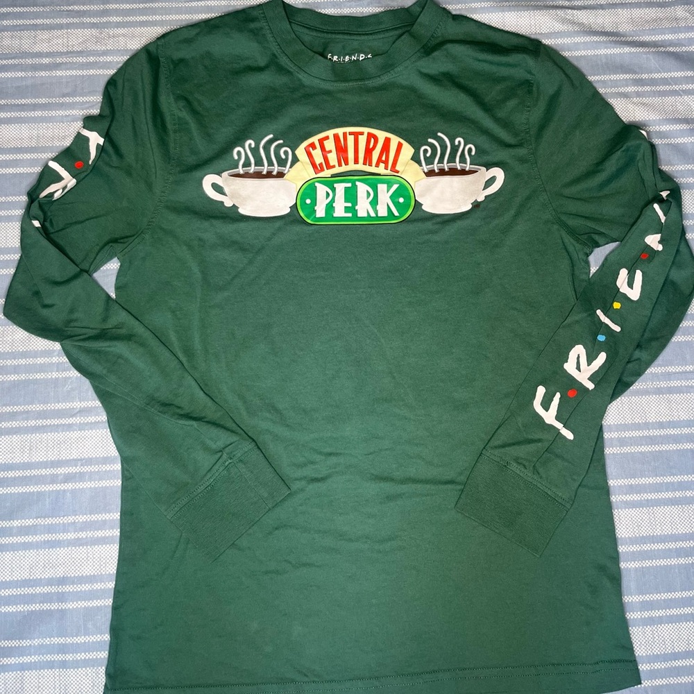Friends t shirt long sleeve Central Perk green